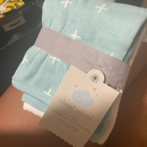 6 pack of baby washcloths